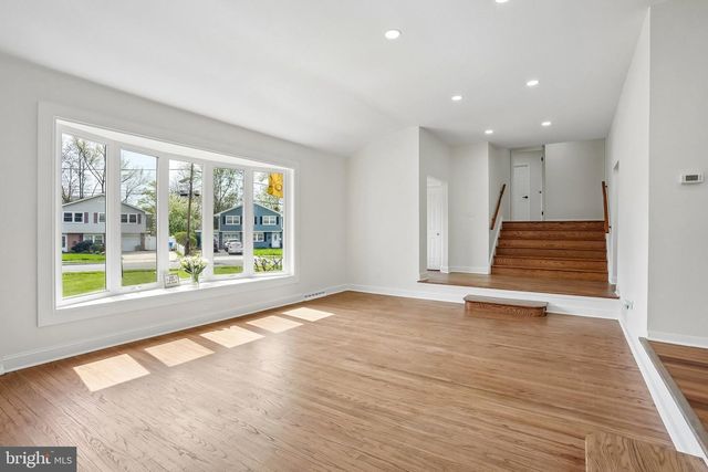 210 PHILELLENA RD, Cherry Hill, NJ 08034