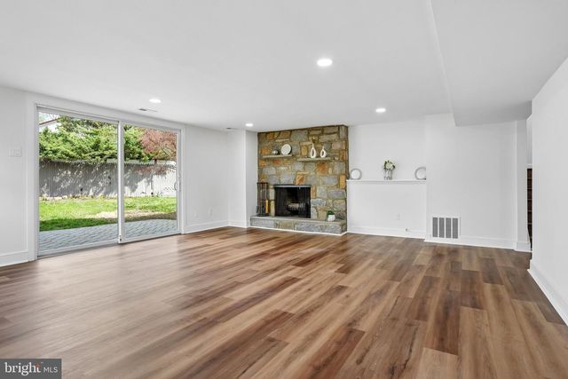 210 PHILELLENA RD, Cherry Hill, NJ 08034