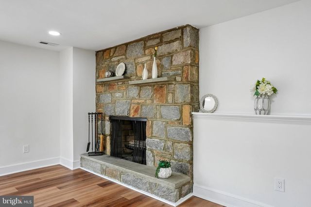 210 PHILELLENA RD, Cherry Hill, NJ 08034