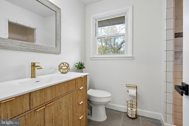 210 PHILELLENA RD, Cherry Hill, NJ 08034