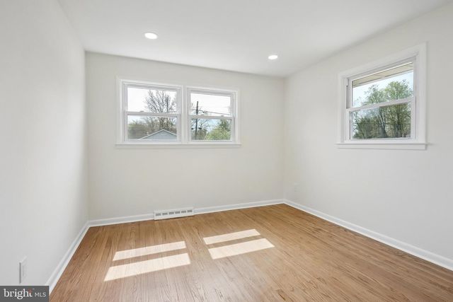 210 PHILELLENA RD, Cherry Hill, NJ 08034