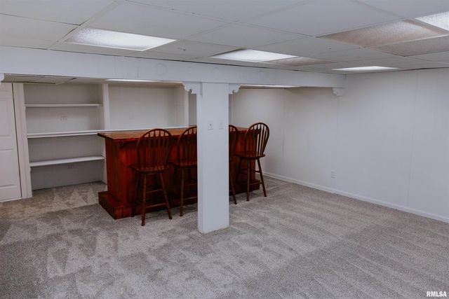 2256 E BLACK Avenue, Springfield, IL 62702