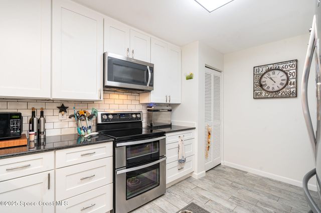 1100 SE Mitchell Avenue, 204, Port St. Lucie, FL 34952