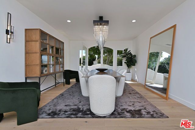 25605 Melbourne Court, Calabasas, CA 91302