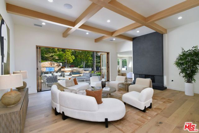 25605 Melbourne Court, Calabasas, CA 91302