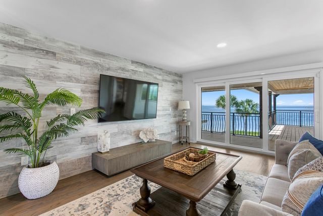 3915 SNAPPER POINTE DRIVE, Tampa, FL 33611