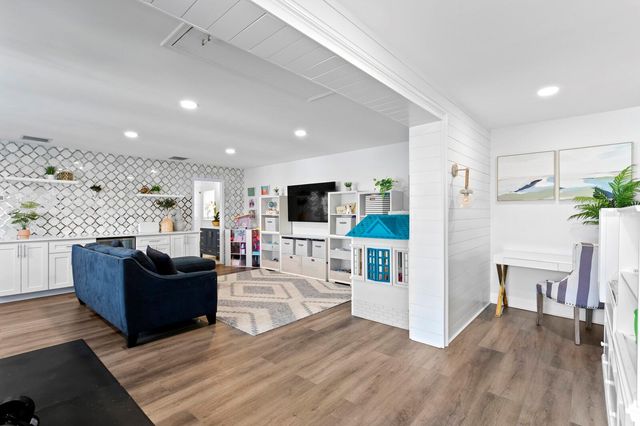 3915 SNAPPER POINTE DRIVE, Tampa, FL 33611