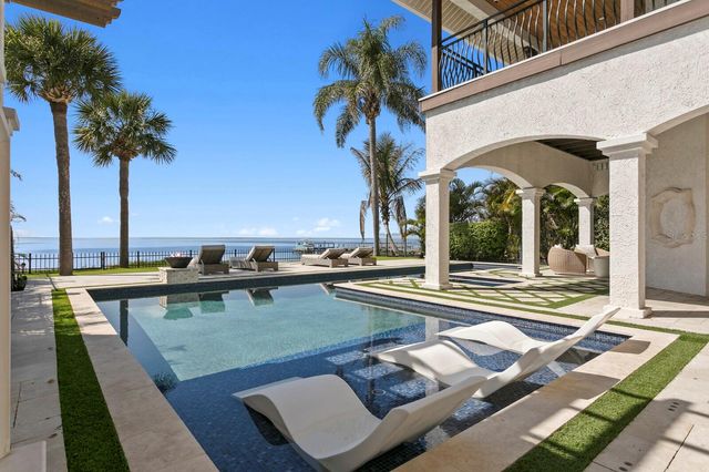 3915 SNAPPER POINTE DRIVE, Tampa, FL 33611