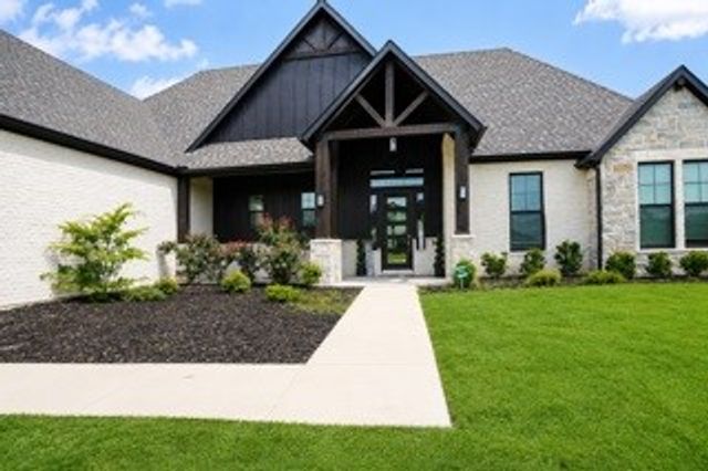 4017 Lagos Drive, Midlothian, TX 76065