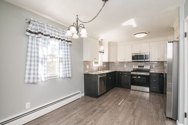 17 Pickering Street, Chicopee, MA 01013
