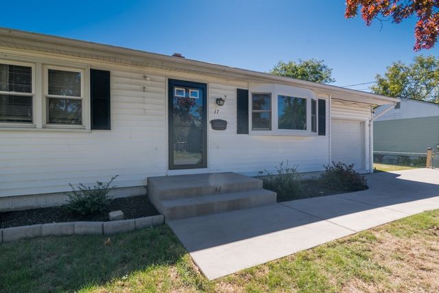 17 Pickering Street, Chicopee, MA 01013