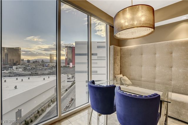 2877 Paradise Road 1605, Las Vegas, NV 89109