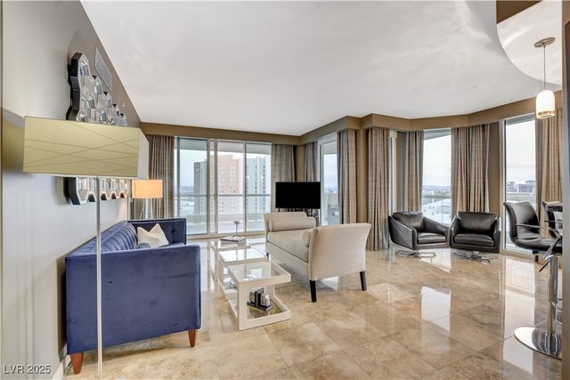 2877 Paradise Road 1605, Las Vegas, NV 89109