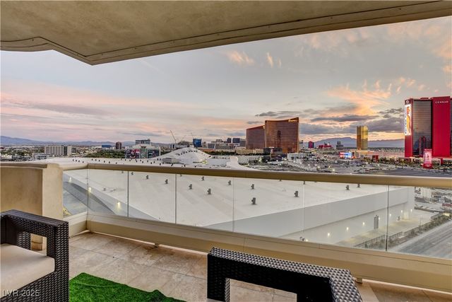 2877 Paradise Road 1605, Las Vegas, NV 89109