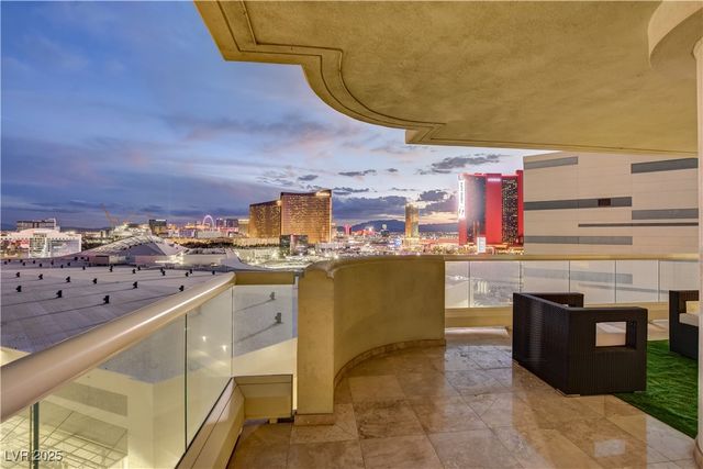 2877 Paradise Road 1605, Las Vegas, NV 89109