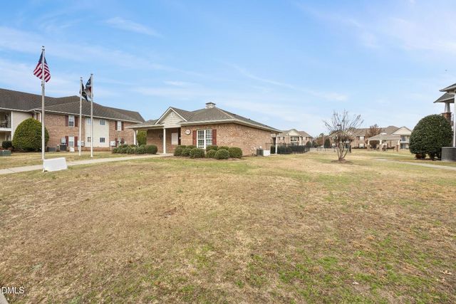 1720 Renwick Drive 102, Fayetteville, NC 28304