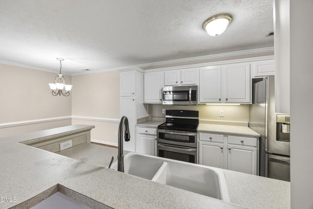 1720 Renwick Drive 102, Fayetteville, NC 28304