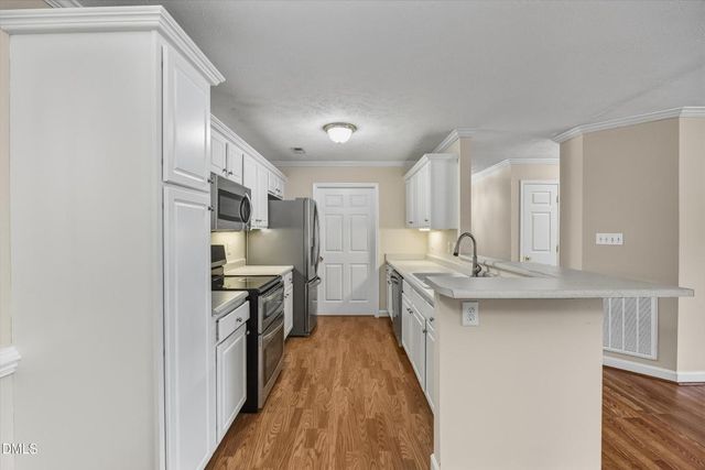 1720 Renwick Drive 102, Fayetteville, NC 28304