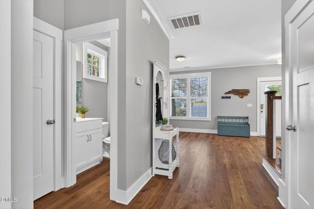 901 Woodbriar Street, Apex, NC 27502