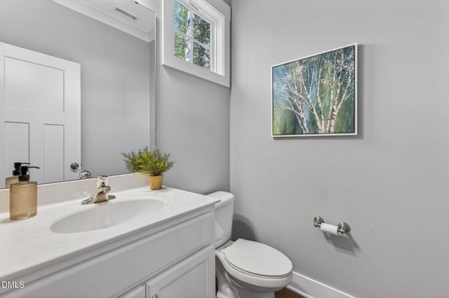 901 Woodbriar Street, Apex, NC 27502