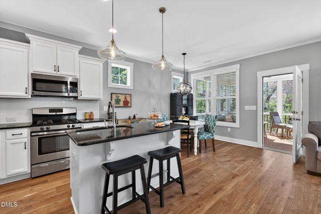 901 Woodbriar Street, Apex, NC 27502