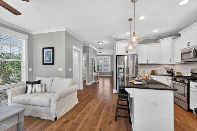 901 Woodbriar Street, Apex, NC 27502