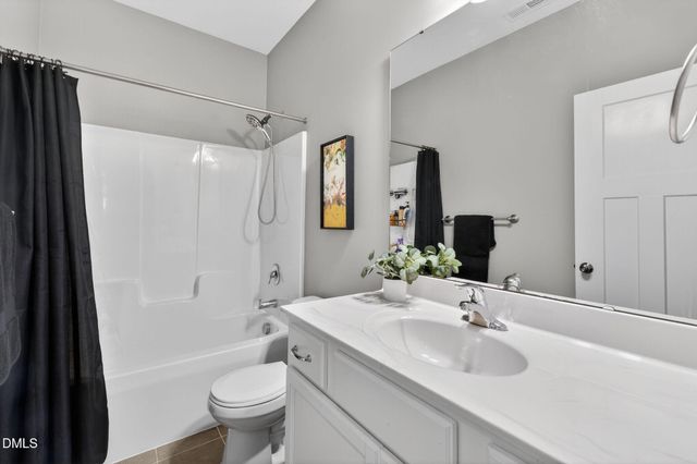 901 Woodbriar Street, Apex, NC 27502