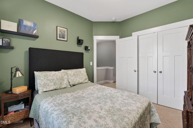 901 Woodbriar Street, Apex, NC 27502