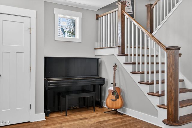 901 Woodbriar Street, Apex, NC 27502