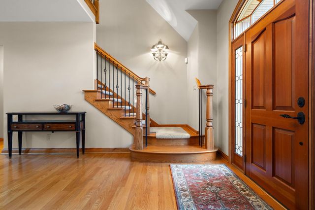 12825 Rosewood Drive, St. John, IN 46373