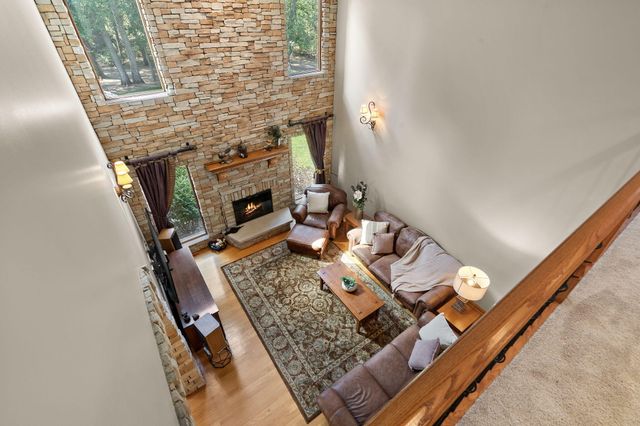 12825 Rosewood Drive, St. John, IN 46373
