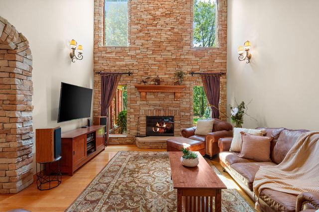 12825 Rosewood Drive, St. John, IN 46373
