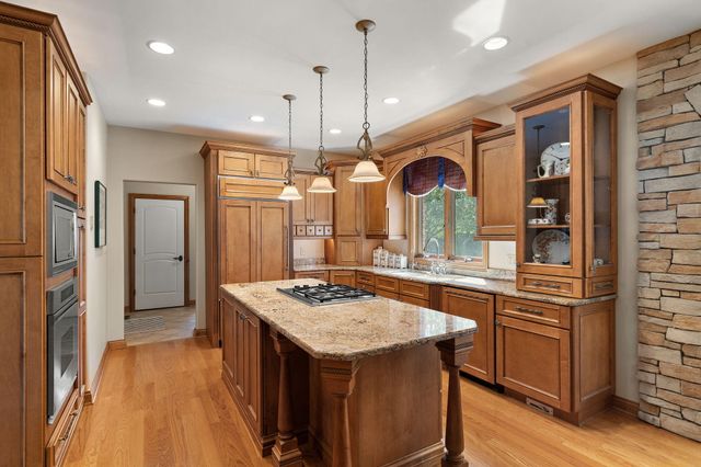 12825 Rosewood Drive, St. John, IN 46373
