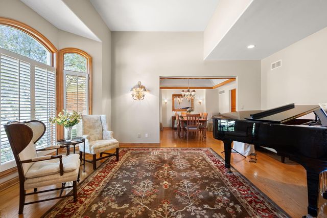 12825 Rosewood Drive, St. John, IN 46373