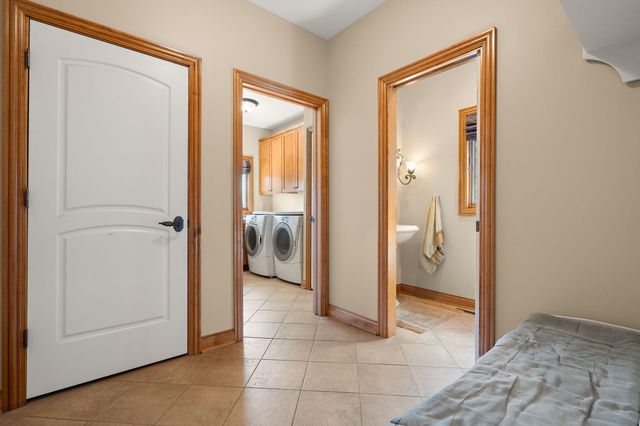 12825 Rosewood Drive, St. John, IN 46373