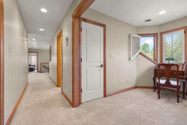 12825 Rosewood Drive, St. John, IN 46373