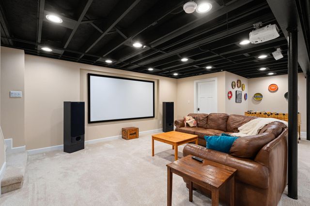 12825 Rosewood Drive, St. John, IN 46373