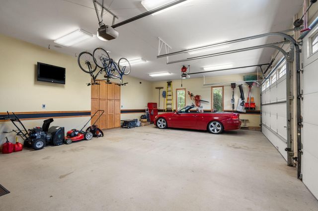 12825 Rosewood Drive, St. John, IN 46373