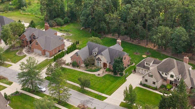 12825 Rosewood Drive, St. John, IN 46373