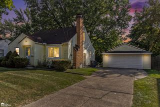 3021 Clement Street, Flint, MI 48504