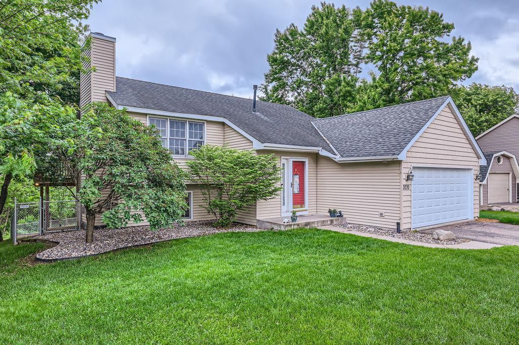 3770 Cody Court, Inver Grove Heights, MN 55076