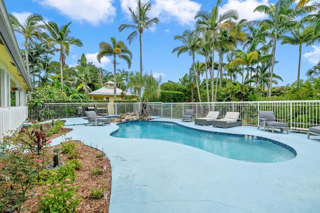 14423 Draft Horse Lane, Wellington, FL 33414