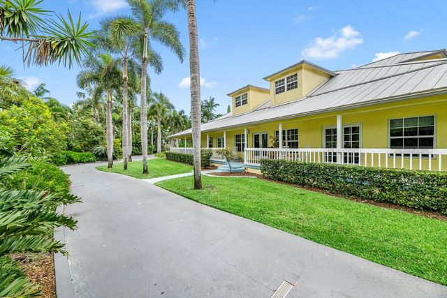 14423 Draft Horse Lane, Wellington, FL 33414