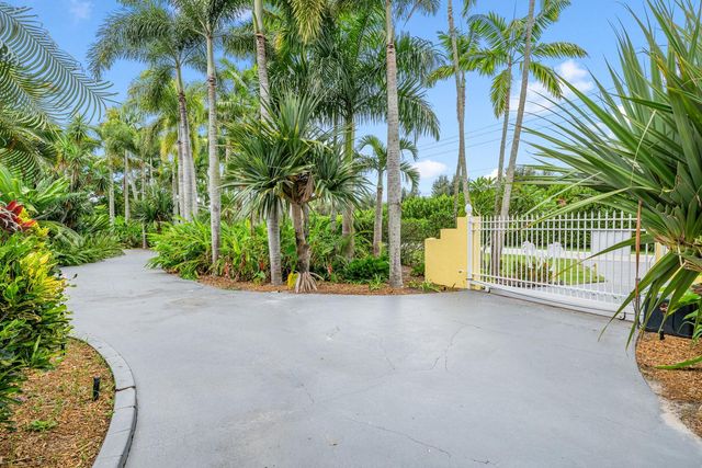 14423 Draft Horse Lane, Wellington, FL 33414