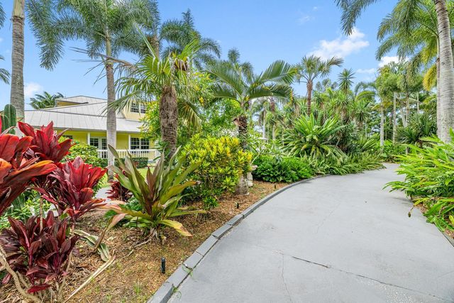 14423 Draft Horse Lane, Wellington, FL 33414