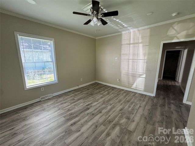 107 S Inman Avenue, Bessemer City, NC 28016