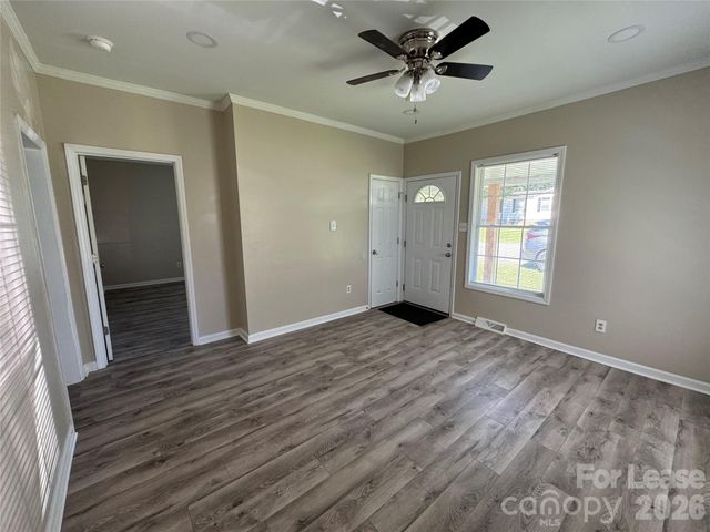 107 S Inman Avenue, Bessemer City, NC 28016