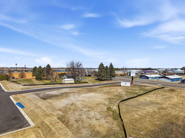 5949 Labeaux Avenue NE, Albertville, MN 55301