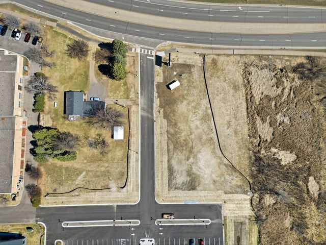 5949 Labeaux Avenue NE, Albertville, MN 55301