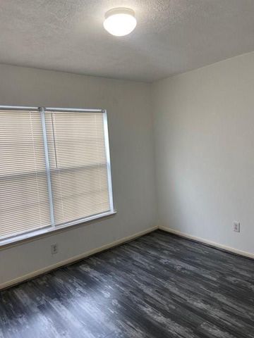 7903 Dairy View Lane, Houston, TX 77072